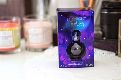 FashStyleLiv: Britney Spears Midnight Fantasy Perfume Review