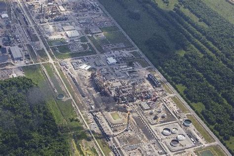 1 Killed 77 Hurt In Blast At Louisiana Chemical Plant