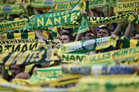 Fc Nantes Exc D E La Tribune Loire L Che Compl Tement Son Quipe