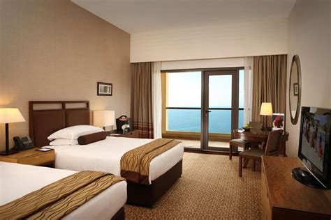 Amwaj Rotana Dubai Jumeirah Beach Residence Hotel Review: It's All ...