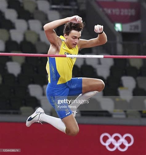 News Photo Armand Duplantis Of Sweden Competes In The Men S