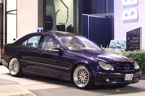 ขาย Benz w203 c200 avantgrade ประกอบนอกแท หลงคาแกวซนรฟ