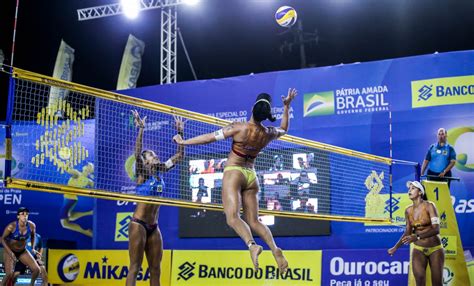 Gatha Duda Enfrenta B Rbara Seixas Carol Solberg Na Final Da Etapa