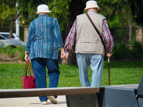 Safe Walking Tips For Seniors