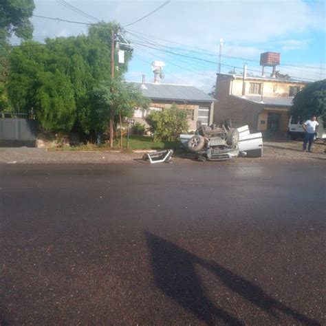 Un Camión Chocó De Atrás A Una Camioneta Y Murió La Conductora Mendovoz