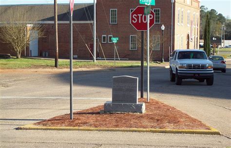 World's Smallest City Block: world record in Dothan, Alabama