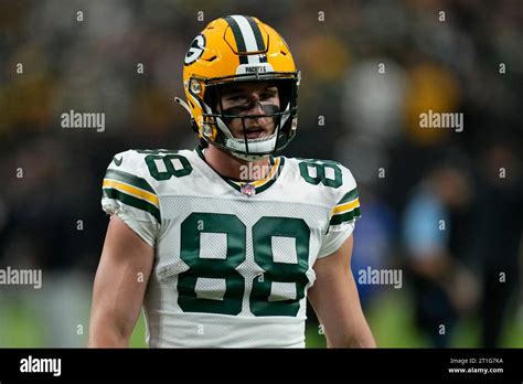 Green Bay Packers Tight End Luke Musgrave Warms Up Before An Nfl