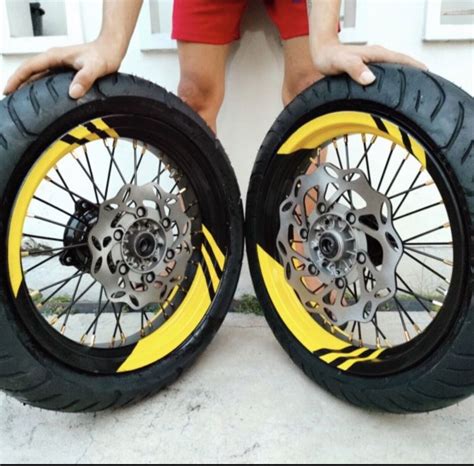 Velg Supermoto Yamaha Wr155 WR 155 SEPAKET Velg Super Moto WR 155