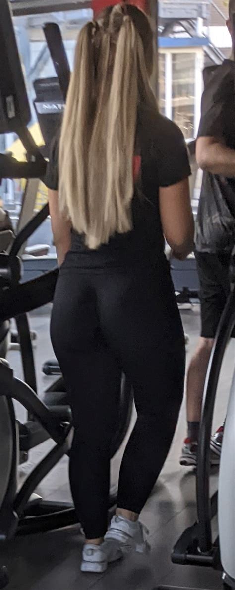 Two Chicks At The Gym One Is Braless Spandex Leggings And Yoga Pants Forum