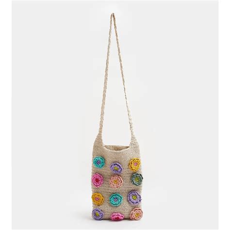 These Crochet Handbags Are So Fun And Chic Essence Essence