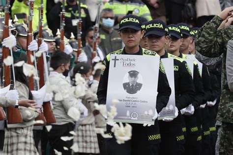 Homenajean en toda Colombia a los 36 policías asesinados en lo que va