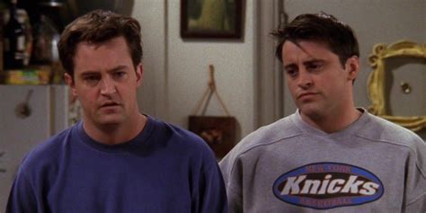 Friends: 10 Hidden Details About Chandler & Joey's Apartment You Never ...