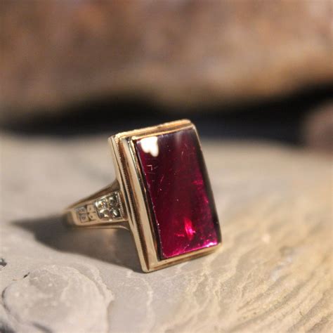 Vintage 10k Solid Gold Ruby Ring 6 2 Grams Size 6 5 Gold Womans Ring