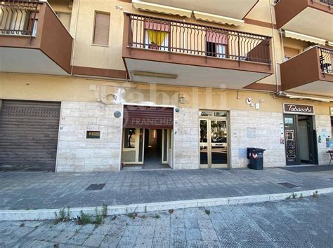 Locale Commerciale Via Istria Trani Rif Immobiliare It