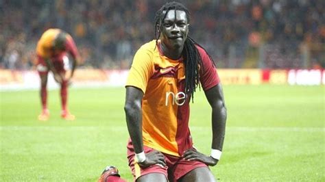 Gomis Ten Gelecek Para Onlara Gidecek Fanatik Gazetesi Galatasaray