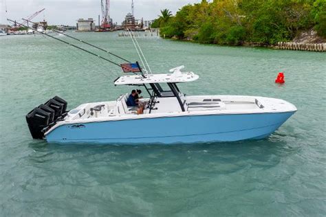 Used 2023 Invincible 37 Catamaran, 33455 Hobe Sound - Boat Trader