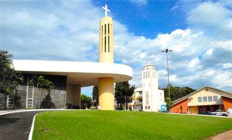 FESTA NOSSA SENHORA MEDIANEIRA COMPLETA 70 ANOS Revista Mosaicos