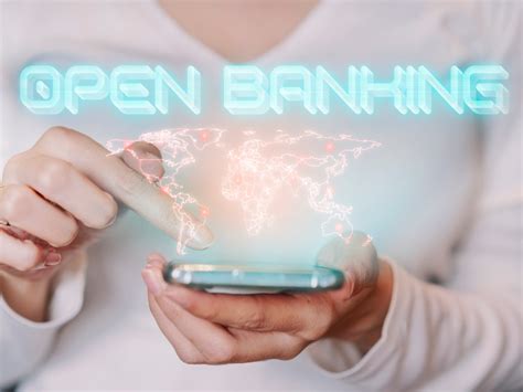 Estímulos e desafios ao open banking no Brasil por Anderson Araújo do