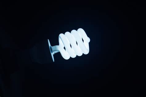 Wallpaper Light Bulb Dark Glowing 6000x4000 Swafie 1159360 Hd