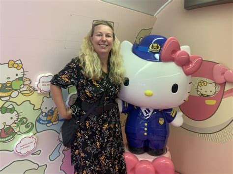 ride   kitty shinkansen japlanease