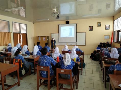 Mulai Sejak Dini Mahasiswa Kkn Undip Sosialisasikan Pentingnya Belajar