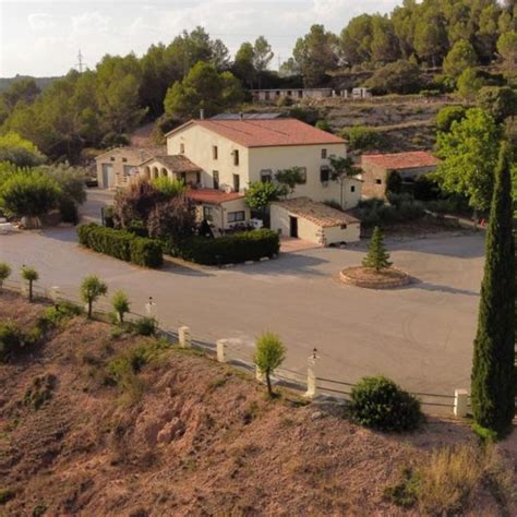 La Masia Germans Parareda Macarfi