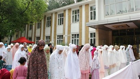 400 Mahasiswa Di China Ikut Salat Ied Di Kbri Beijing