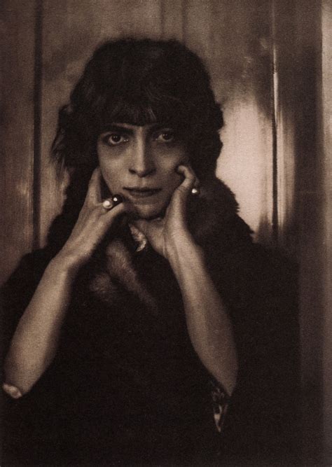 Vintage Photography Portrait Of Marchesa Luisa Casati By Adolf De Meyer