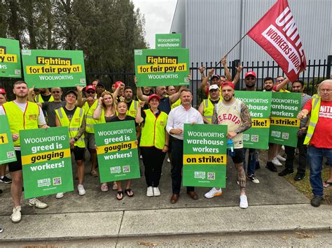 United Workers Union | Another solidarity visit to Woolies warehouse