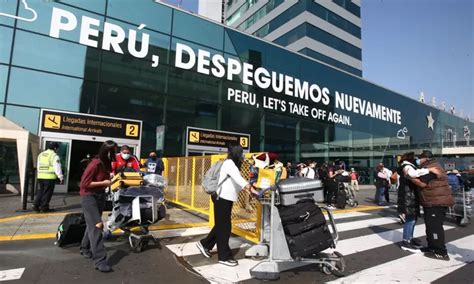 Aeropuerto Jorge Ch Vez Suspenden Salidas Y Llegadas Canal N