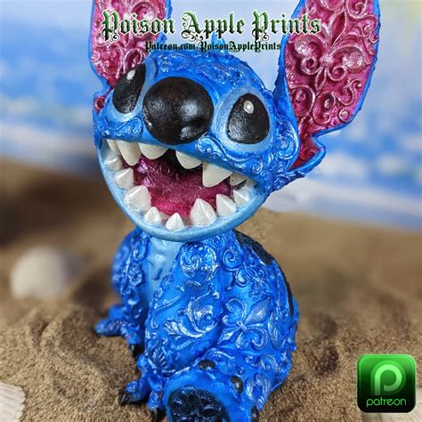 Free STL File Disney Ornamental 6 Stitch Lilo Stitch 3D