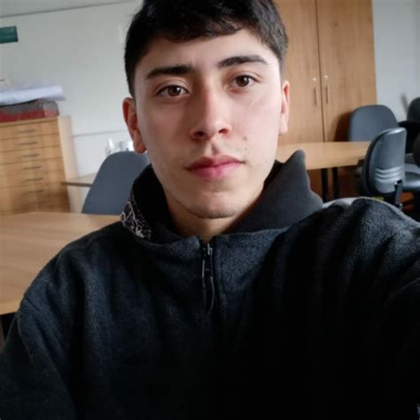 Juan de Dios Temuco Estudiante de 4to año de licenciatura en