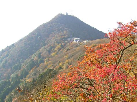 筑波山の紅葉の見頃時期・シーズンは？紅葉を楽しむおすすめの登山ルートとアクセス