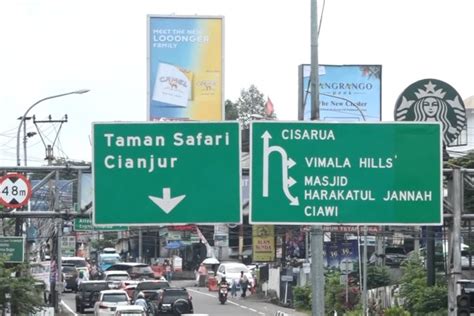 Volume Kendaraan Menuju Puncak Meningkat Pada H 2 Lebaran ANTARA News