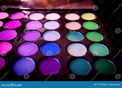 Color Palette with Eyeshadow Powder Stock Photo - Image of beautiful ...