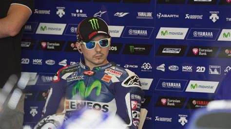 Lorenzo Sebut Hukuman Untuk Iannone Kurang Berat MotoGP Bola