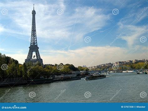 Rio Seine E Torre Eiffel Foto De Stock Imagem De Eiffel 3707358