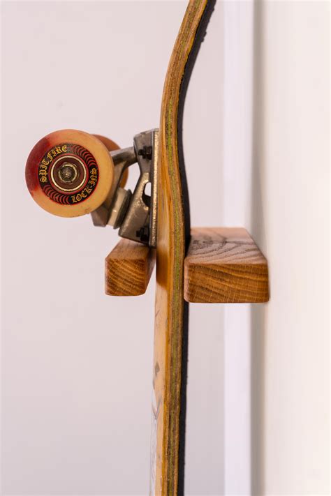 Skateboard Wandhalterung Stilvoll Und Nachhaltig Rack And Ride