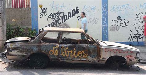 Lei Autoriza Remo O De Carros E Carca As Abandonadas Nas Ruas Em Bh