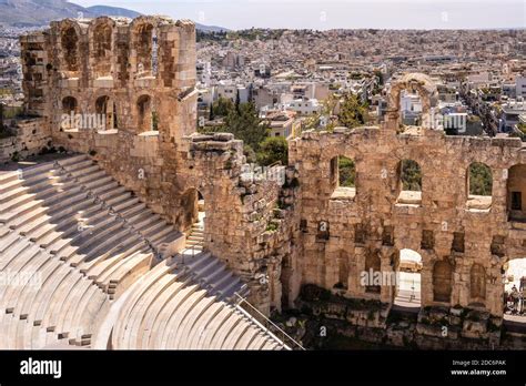 Atenas Ática Grecia 2018 04 02 Vista panorámica del Odeon de