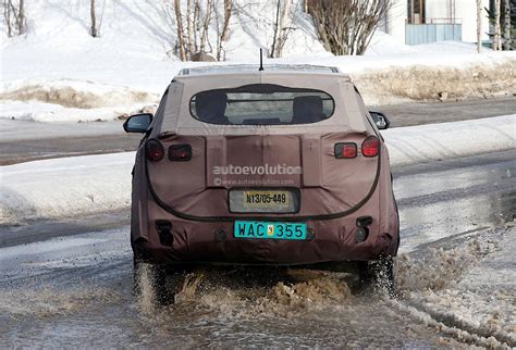 Hyundai ix25 Interior Revealed by Latest Spyshots - autoevolution