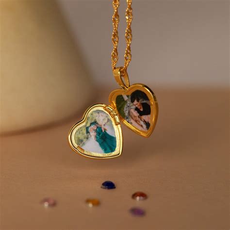 Engraved Initial Heart Photo Locket Necklace | Mom Gifts | Caitlyn