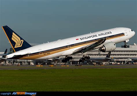 Boeing 777 212 ER Singapore Airlines 9V SRN AirTeamImages