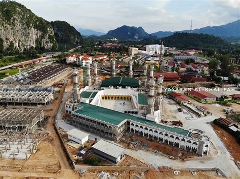 Malaysia Bangun Masjid Menyerupai Masjidil Haram