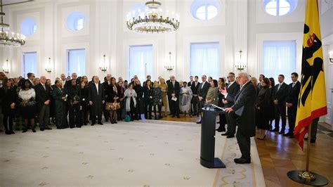 Bundespräsident Steinmeier 2024 ist Jahr der Bewährung für