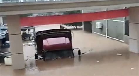 暴雨席捲湖南！街道被淹沒「市民划船出門」 山體滑坡8人失聯 Ettoday大陸新聞 Ettoday新聞雲