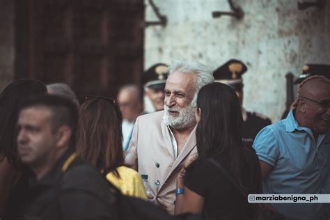 La Presentazione Del Drappellone Del Palio Di Agosto La Gallery