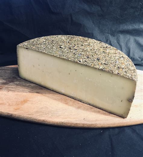 Tomme Aux Fleurs Fromagerie Saint Michel