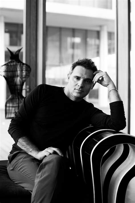 CABINET MAESTRO – Ivan Paradisi’s harmonious creations in wood and