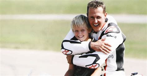 Michael Schumacher F Te Ses Ans Son Fils Mick Touchant Avec Une